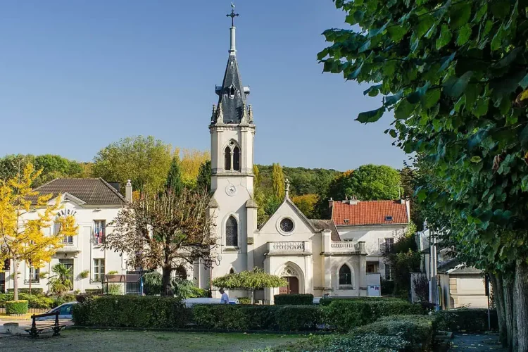 Courtier en crédit immobilier à Montlignon, église Saint-André